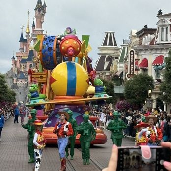 Disneyland Paris - Amusement Parks Near Me Disneyland Paris - Amusement Parks Near Me