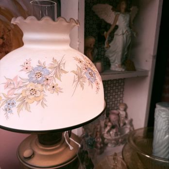 Wild Card Vintage - Lamp - Used, Vintage & Consignment Near Me - Burton, Ohio Wild Card Vintage - Lamp - Used, Vintage & Consignment Near Me - Burton, Ohio