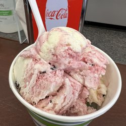 Scoops & Loops - Chocolate raspberry & Moose chocolate ribbon‼