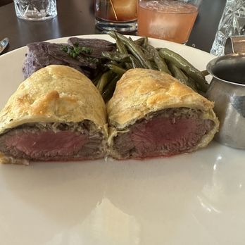 Stardust - Beef Wellington - Cocktail Bars Near Me - Boise, Idaho Stardust - Beef Wellington - Cocktail Bars Near Me - Boise, Idaho