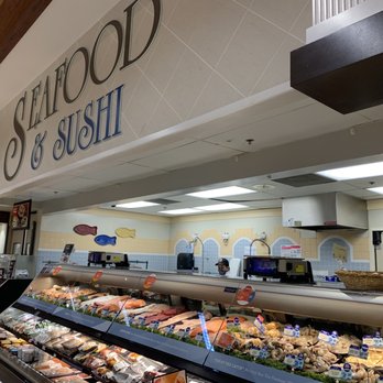 Gelson's Dana Point - 1/1/23 Display case for Seafood looks elegantly organized - Grocery Near Me - Dana Point, California Gelson's Dana Point - 1/1/23 Display case for Seafood looks elegantly organized - Grocery Near Me - Dana Point, California