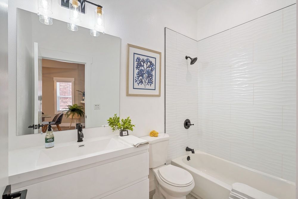 Slide of Neon Builder