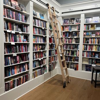 DIESEL, A Bookstore - Bookstores Near Me - San Diego, California