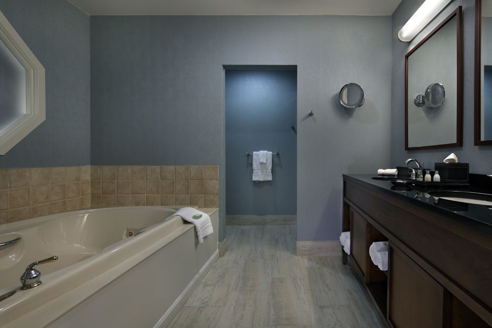 Slide of Redline Mechanical Services