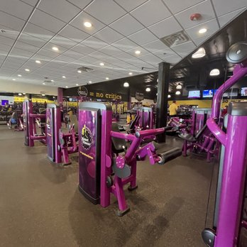 Planet Fitness - Gyms Near Me - Costa Mesa, California