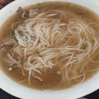 Pho Bistro - Typical bowl of pho - Thai Near Me - Vaughan, Ontario Pho Bistro - Typical bowl of pho - Thai Near Me - Vaughan, Ontario