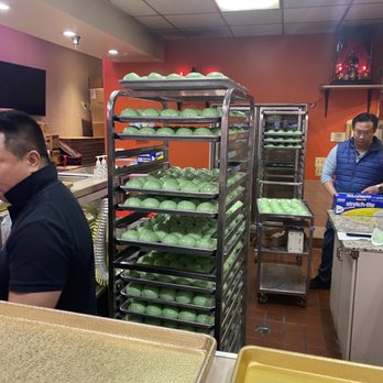 Royal Bakery - Fresh stuff $1.25 sweet baos - Bakeries Near Me - Rosemead, California