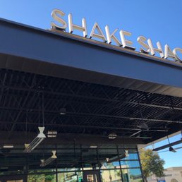 Exterior photo of Shake Shack Pasadena - Pasadena, California Exterior photo of Shake Shack Pasadena - Pasadena, California