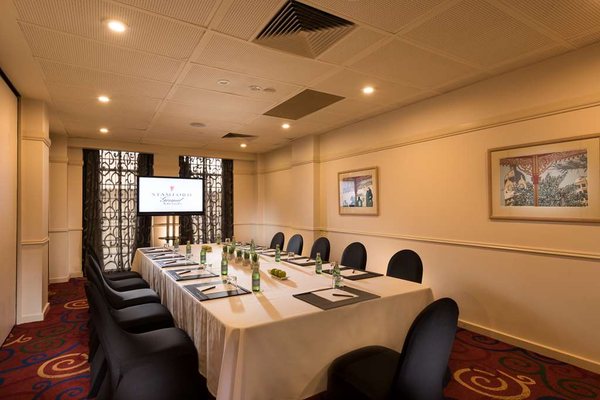 Stamford Grand Adelaide Hotel by null