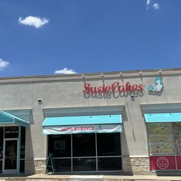 Exterior outside entrance of SusieCakes - Hillside Village - Now baking! (July 2022) - Dallas, Texas Exterior outside entrance of SusieCakes - Hillside Village - Now baking! (July 2022) - Dallas, Texas