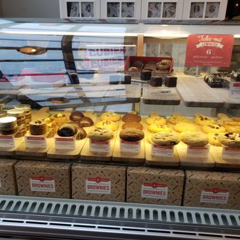 Juliette & Chocolat - Chocolatiers & Shops Near Me - Montreal, Quebec