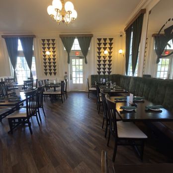 Hawaiian Restaurant 1933 - Vintage dining area - Breakfast & Brunch Near Me - Boulder City, Nevada