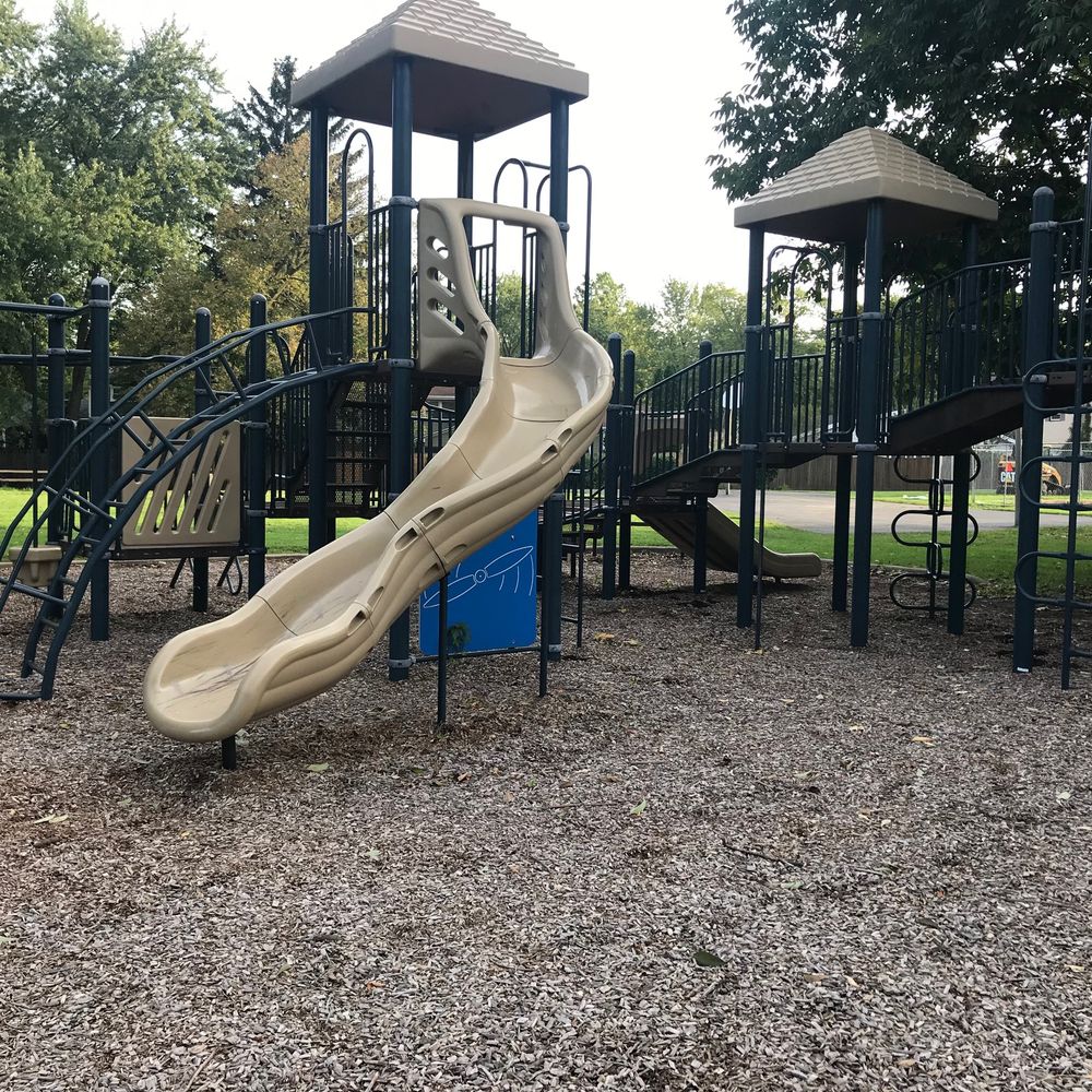 Countryside Park - Parks Near Me - Rolling Meadows, Illinois Countryside Park - Parks Near Me - Rolling Meadows, Illinois