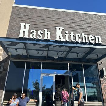 Hash Kitchen - Outside seating by door - New American Near Me - Gilbert, Arizona