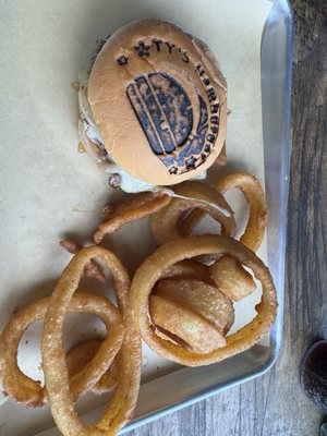 Ty's Hamburgers by null