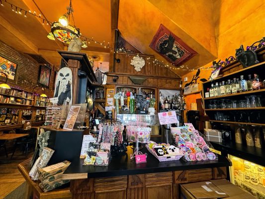 Raven Café by null