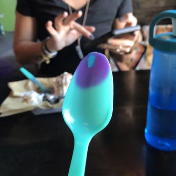 Mr Kream - COLOR CHANGING STRAWS. Shut your mouth. - Ice Cream & Frozen Yogurt Near Me - Miami, Florida