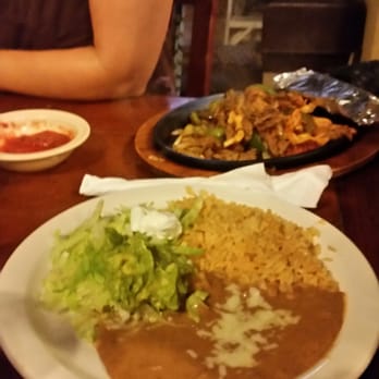 Rio Lindo Mexican Restaurant - Bean soup and rotting vegetables - Mexican Near Me - Senatobia, Mississippi Rio Lindo Mexican Restaurant - Bean soup and rotting vegetables - Mexican Near Me - Senatobia, Mississippi