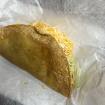 El Ranchito Taco Shop - Shredded Beef Hard Shell Taco Not greasy, very delicious. - Mexican Near Me - Corona, California El Ranchito Taco Shop - Shredded Beef Hard Shell Taco Not greasy, very delicious. - Mexican Near Me - Corona, California