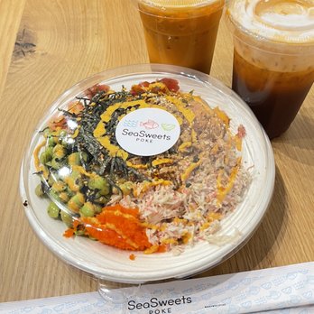 Seasweets Poke - My bowl and two Thai Iced Tea - Poke Near Me - Clackamas, Oregon