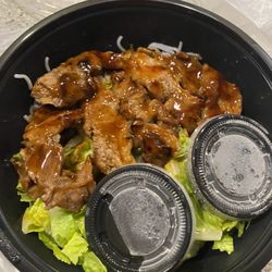 Pho Buddy - Low effort. Only lettuce as vegetables.