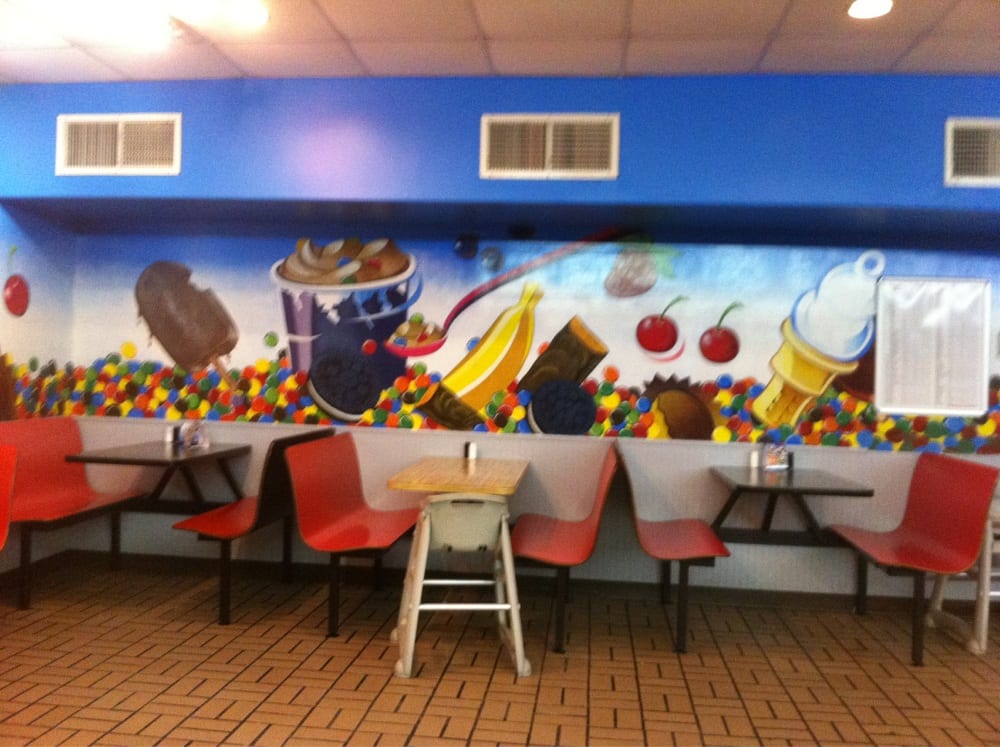 DAIRY QUEEN 1613 N 77 Sunshine, Harlingen, Texas Burgers