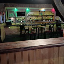 Juan Y Los Tres Garcias - The bar area