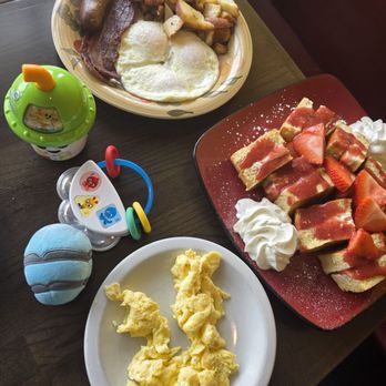 Comfort Cafe - Awesome  food!!! Exceptional service   Not one sever walked - Breakfast & Brunch Near Me - San Antonio, Texas
