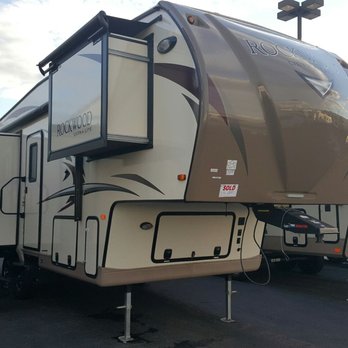 Giant RV - Montclair - RV Dealers Near Me - Montclair, California
