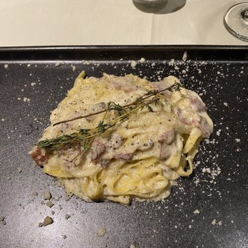 Rome's Flavours - Fettuccine Alfredo Pasta - Desserts Near Me - Winter Park, Florida Rome's Flavours - Fettuccine Alfredo Pasta - Desserts Near Me - Winter Park, Florida