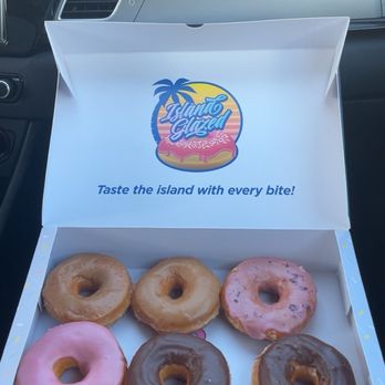 Island Glazed - Half dozen: Pumpkin spice, strawberry, dragonfruit & chocolate donuts - Coffee & Tea Near Me - Aiea, Hawaii