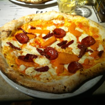 Franco Manca - From the specials: chorizo, sweet potato, sundried tomato, mozzarella and a little tomato sauce. - Pizza Near Me - London, XGL