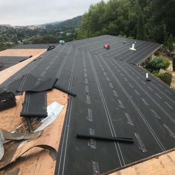 Pinnacle Roofing Professionals - Composition shingle in progress waterproofing layer Oakland, CA - Roofing Near Me - Oakland, California Pinnacle Roofing Professionals - Composition shingle in progress waterproofing layer Oakland, CA - Roofing Near Me - Oakland, California