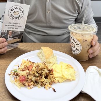 Biscuit House - Displayed is 1/2 the actual quantity of the dish. Actual portion is adequate for 1 person. - Breakfast & Brunch Near Me - Lakewood, Washington