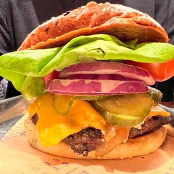 Gordon Ramsay Burger - Backyard Burger* - Salad Near Me - Chicago, Illinois
