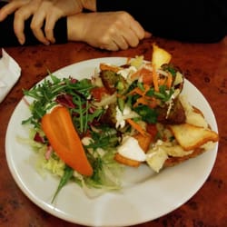 Marmaris - Kumpir mit Falafel und Halloumi