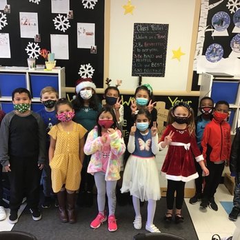 Hidden Valley KinderCare - Preschools Near Me - Corona, California