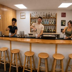 Arkansas Bartending School - Little rock bartending school students