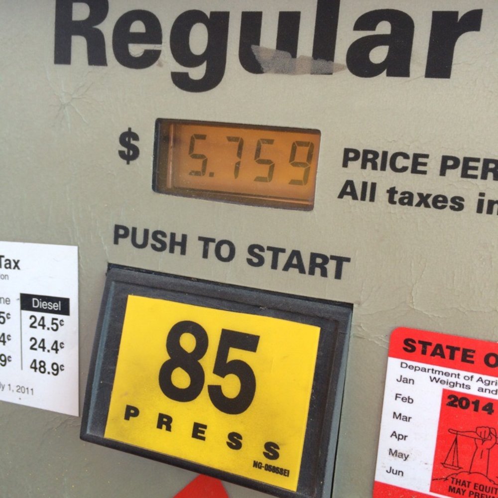 Papa Joe's Stop & Go - Gas gougers. Gas at nearby stations are $2.50 less than what these sleazeballs charge. - Gas Stations Near Me - Crescent Junction, Utah Papa Joe's Stop & Go - Gas gougers. Gas at nearby stations are $2.50 less than what these sleazeballs charge. - Gas Stations Near Me - Crescent Junction, Utah