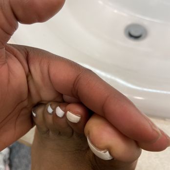 EZ Nails - In complete painting toes - Nail Salons Near Me - Antioch, California