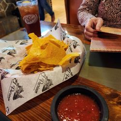 El Parian Mexican Restaurant - Taco chips and salsa