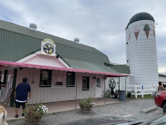 Hopkins Farm Creamery by null
