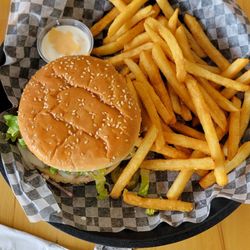 Yalla Middle Eastern Cuisine - Yalla Burger Meal 1/2 lb
