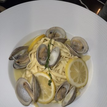 Ritual House - LINGUINI & CLAMS $28 white wine, lemon-thyme butter - Breakfast & Brunch Near Me - Pittsburgh, Pennsylvania Ritual House - LINGUINI & CLAMS $28 white wine, lemon-thyme butter - Breakfast & Brunch Near Me - Pittsburgh, Pennsylvania