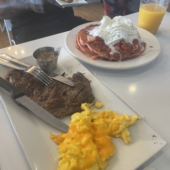 Staks Pancake Kitchen - Memphis - Steak and eggs - American Near Me - Memphis, Tennessee Staks Pancake Kitchen - Memphis - Steak and eggs - American Near Me - Memphis, Tennessee