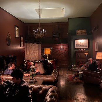 Belmont - Cocktail Bars Near Me - Seattle, Washington