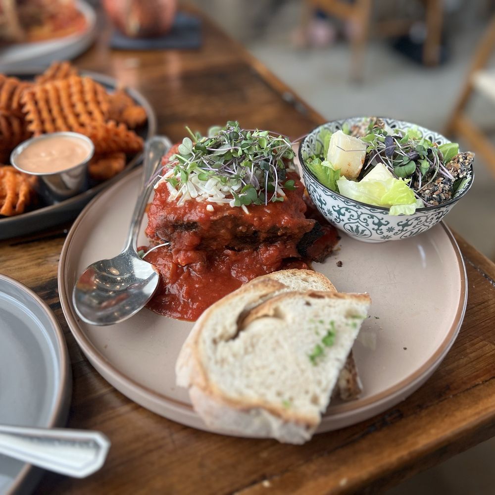 Ema htx reservations (81) 사진