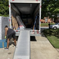 Handy Helpers Moving