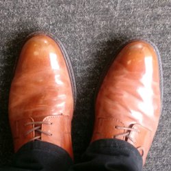 A 1 Shoe Shine Service - The best Shine the great shine and the world's best shoe shine