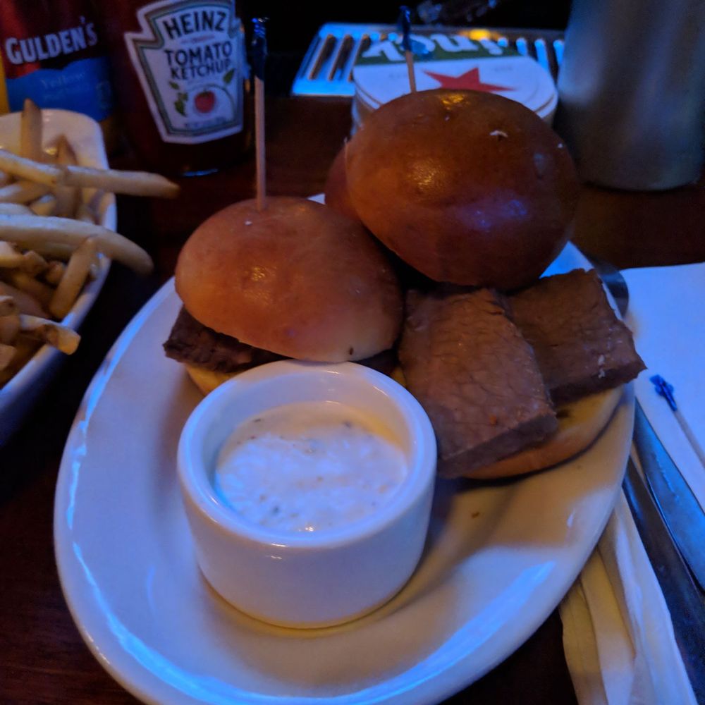 Dive 106 - Brisket sliders - Burgers Near Me - New York, New York Dive 106 - Brisket sliders - Burgers Near Me - New York, New York